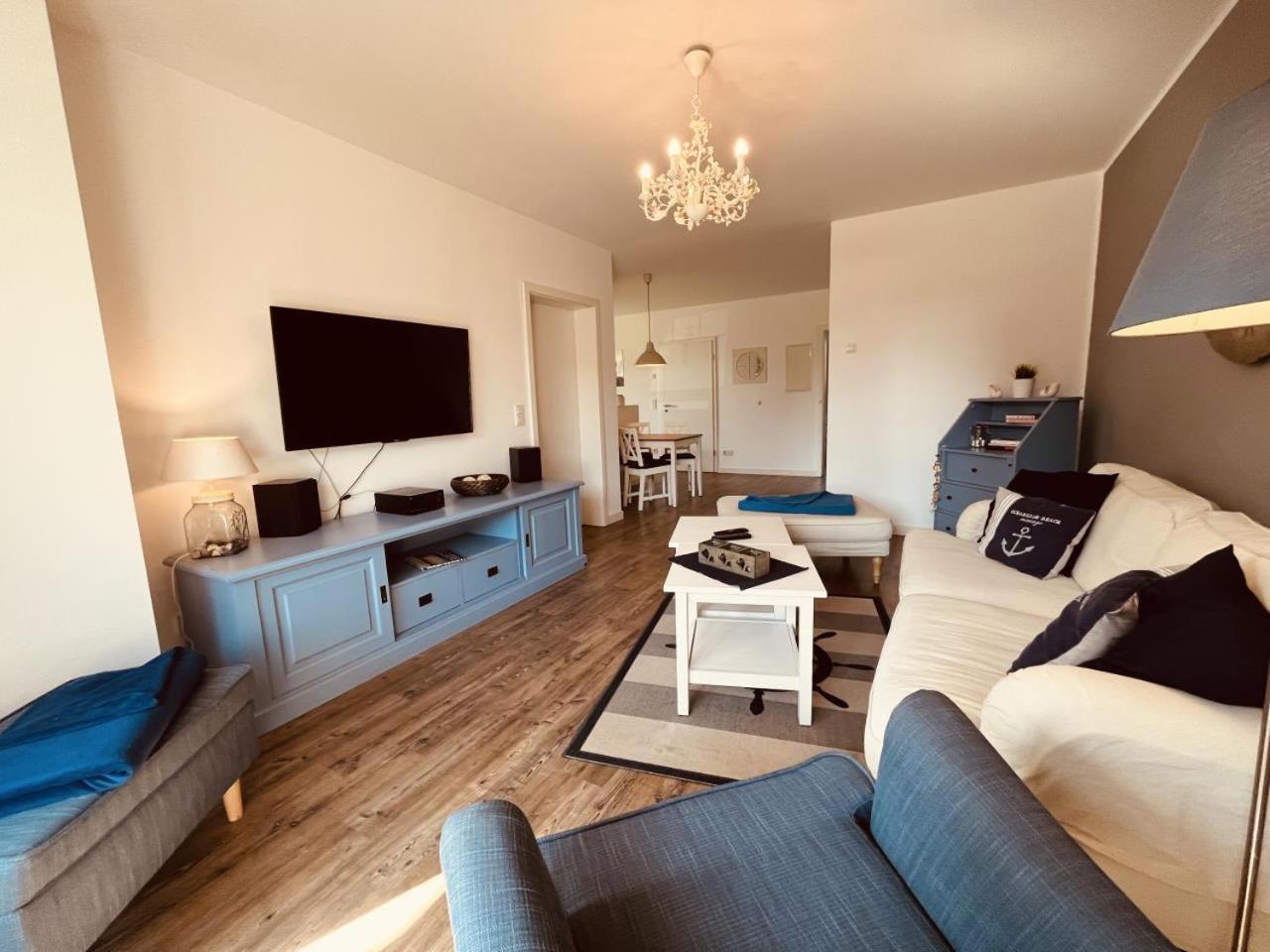 Ferienwohnung Blue In Борн Екстериор снимка